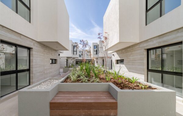 Distrito 20 Housing, Distrito 20 Housing