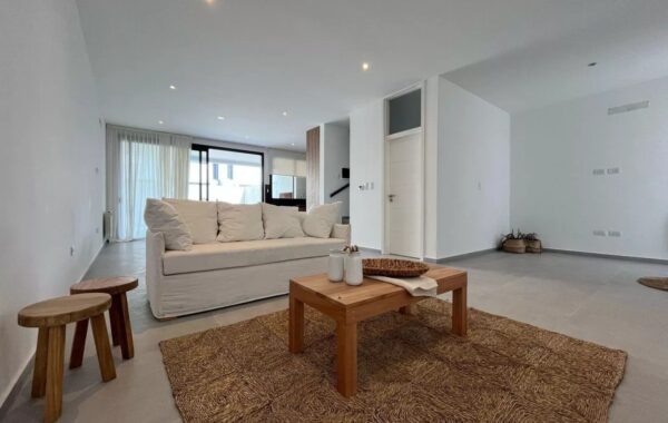 Duplex Chacra del Norte, DUPLEX EN CHACRAS DEL NORTE A ESTRENAR