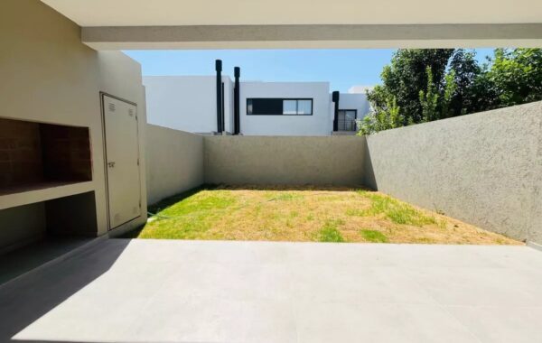 Duplex Chacra del Norte, DUPLEX EN CHACRAS DEL NORTE A ESTRENAR