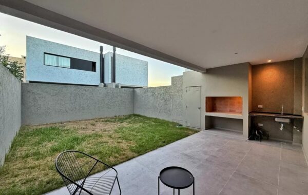 Duplex Chacra del Norte, DUPLEX EN CHACRAS DEL NORTE A ESTRENAR